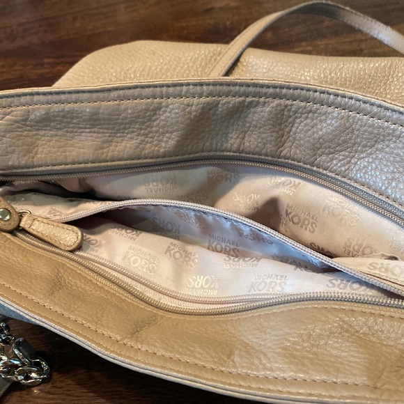 Michael Kors boho chic bag in great condition - Picture 6 of 13